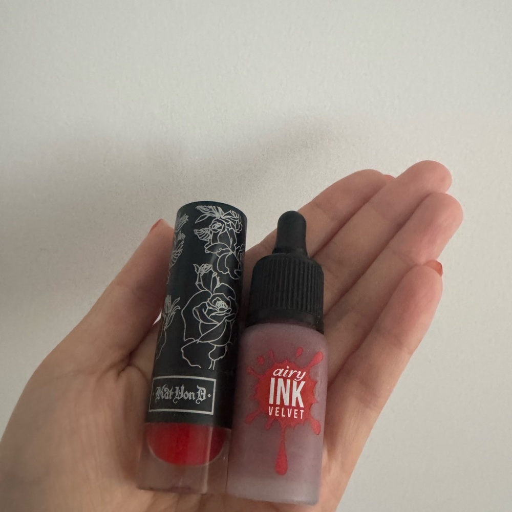Lipstick Bundle: Kat Von D, Peripera, Urban Decay